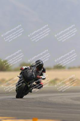 media/Sep-30-2023-SoCal Trackdays (Sat) [[636657bffb]]/Turn 15 (1120am)/